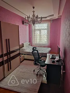 Kirayə verilir 4 otaqlı yeni tikili 110 m²