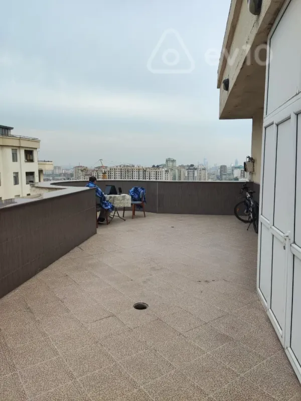 Kirayə verilir 4 otaqlı yeni tikili 110 m²