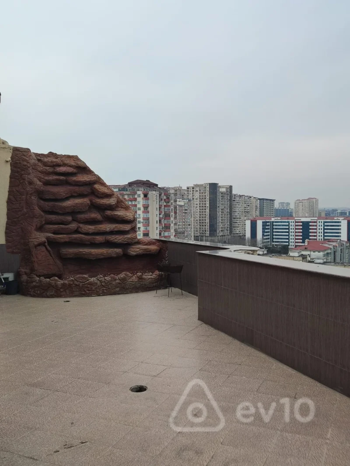 Kirayə verilir 4 otaqlı yeni tikili 110 m²