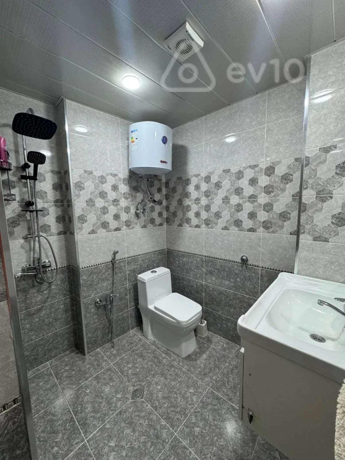 Satılır 2 otaqlı yeni tikili 46 m²