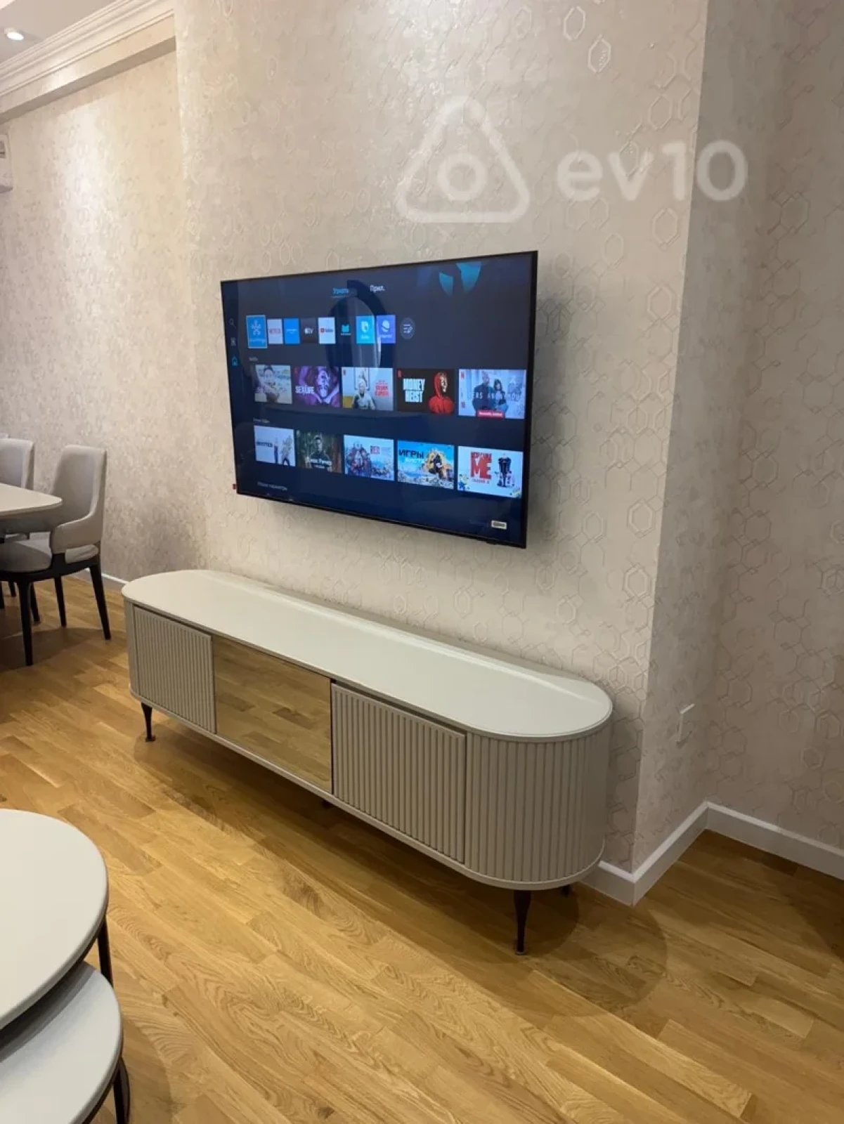 Kirayə verilir 3 otaqlı yeni tikili 140 m²