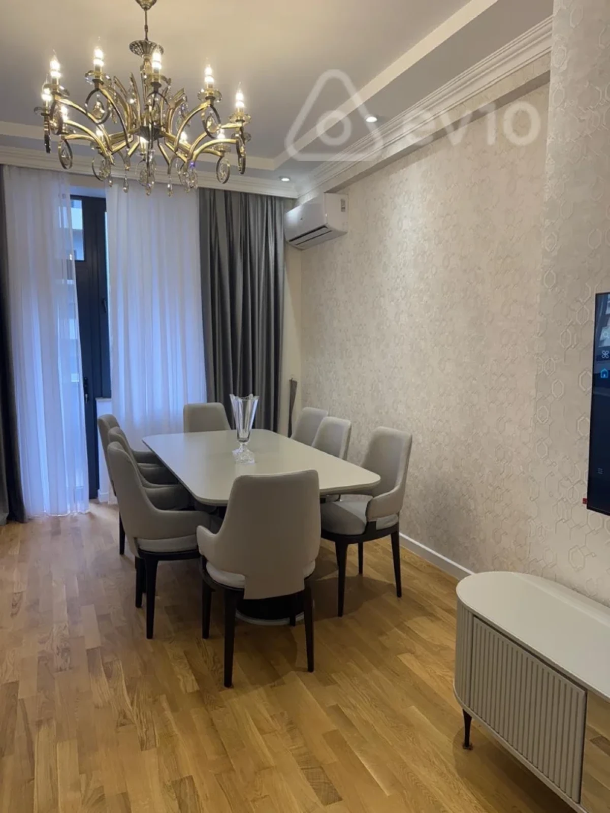 Kirayə verilir 3 otaqlı yeni tikili 140 m²