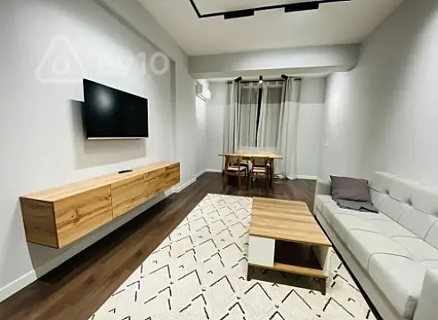 Kirayə verilir 2 otaqlı yeni tikili 65 m²