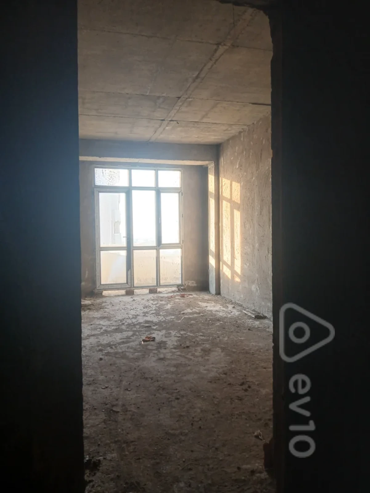 Satılır 2 otaqlı yeni tikili 95 m²