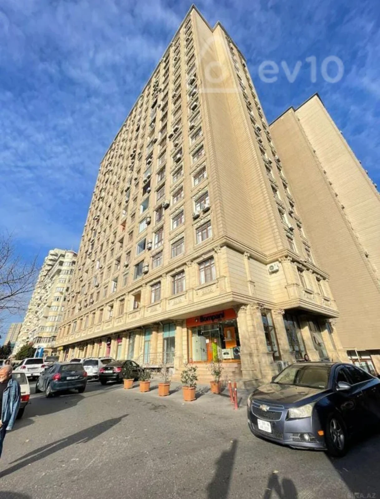 Kirayə verilir 2 otaqlı yeni tikili 72 m²