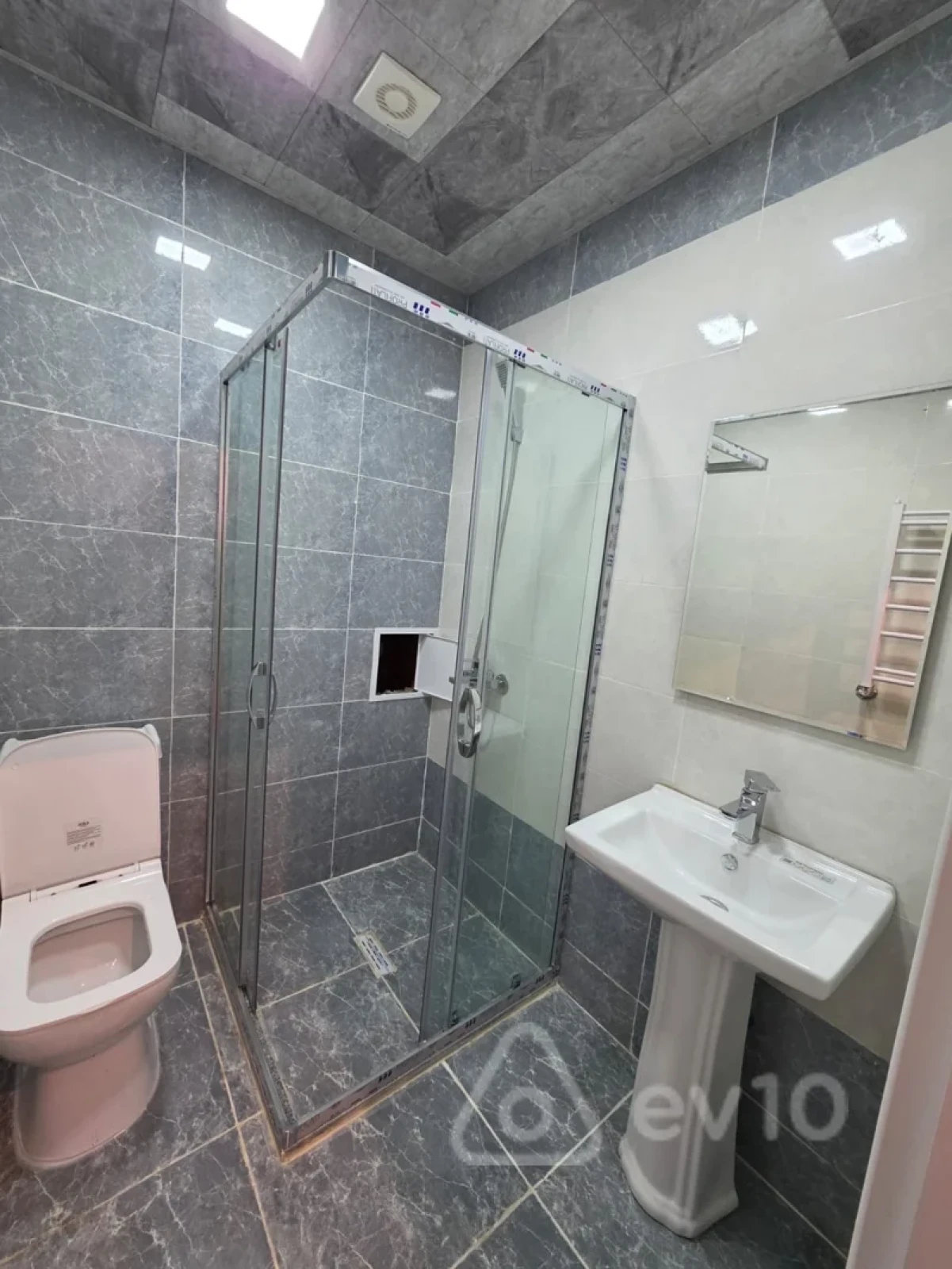 Kirayə verilir 1 otaqlı yeni tikili 47 m²
