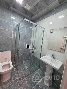 Kirayə verilir 1 otaqlı yeni tikili 47 m²