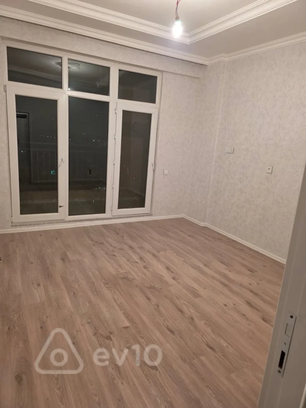 Kirayə verilir 1 otaqlı yeni tikili 47 m²