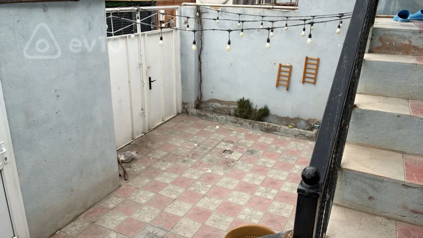 Kirayə verilir 4 otaqlı həyət evi 100 m²