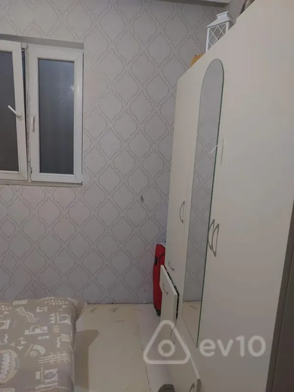 Kirayə verilir 2 otaqlı həyət evi 40 m²