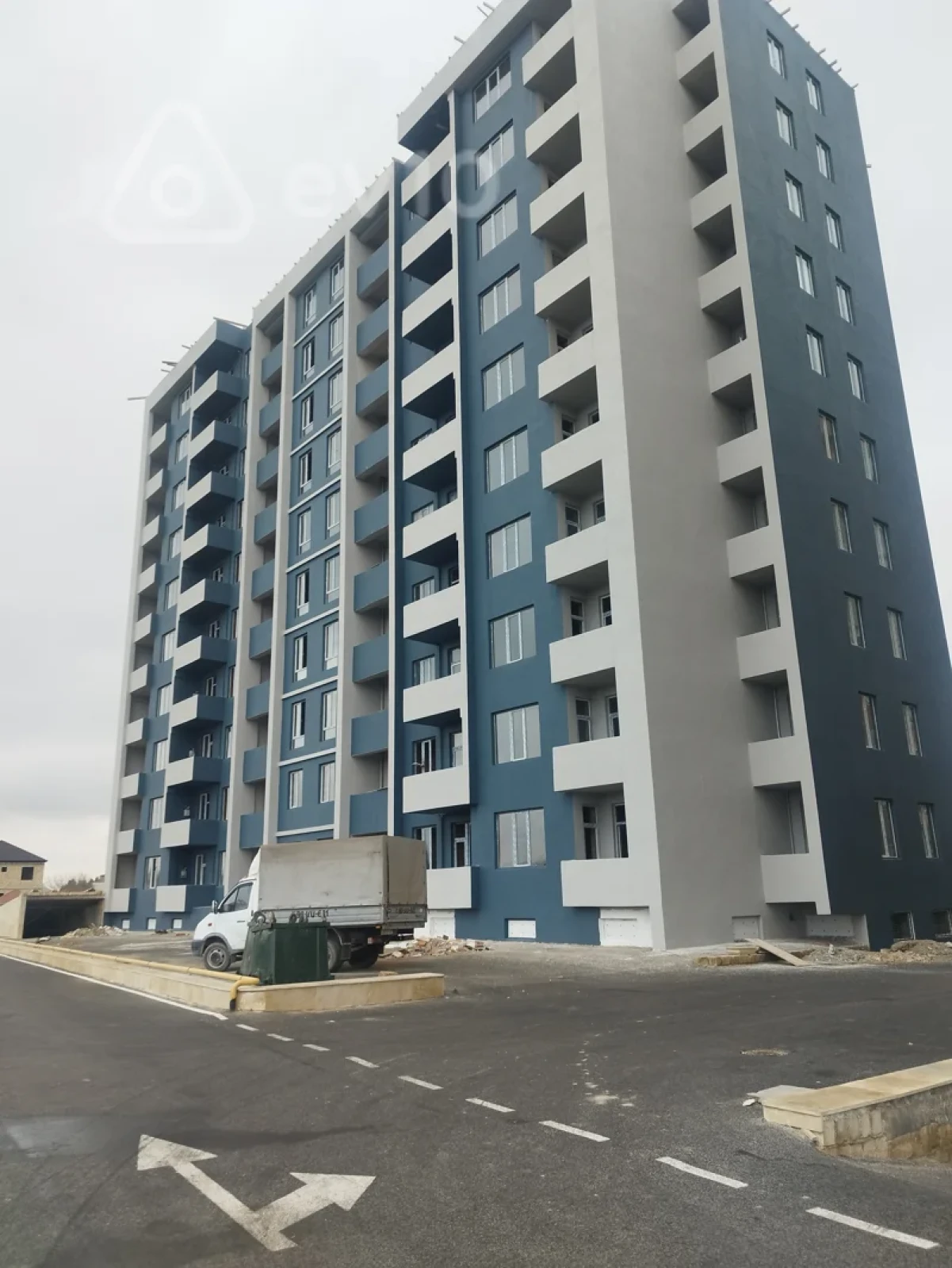 Satılır 3 otaqlı yeni tikili 112 m²