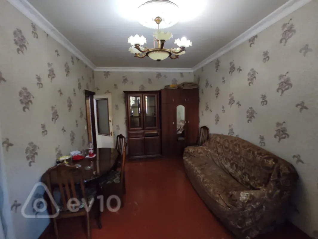 Kirayə verilir 2 otaqlı köhnə tikili 36 m²