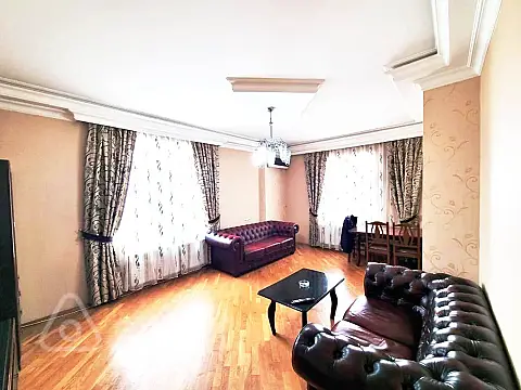 Kirayə verilir 3 otaqlı yeni tikili 110 m²