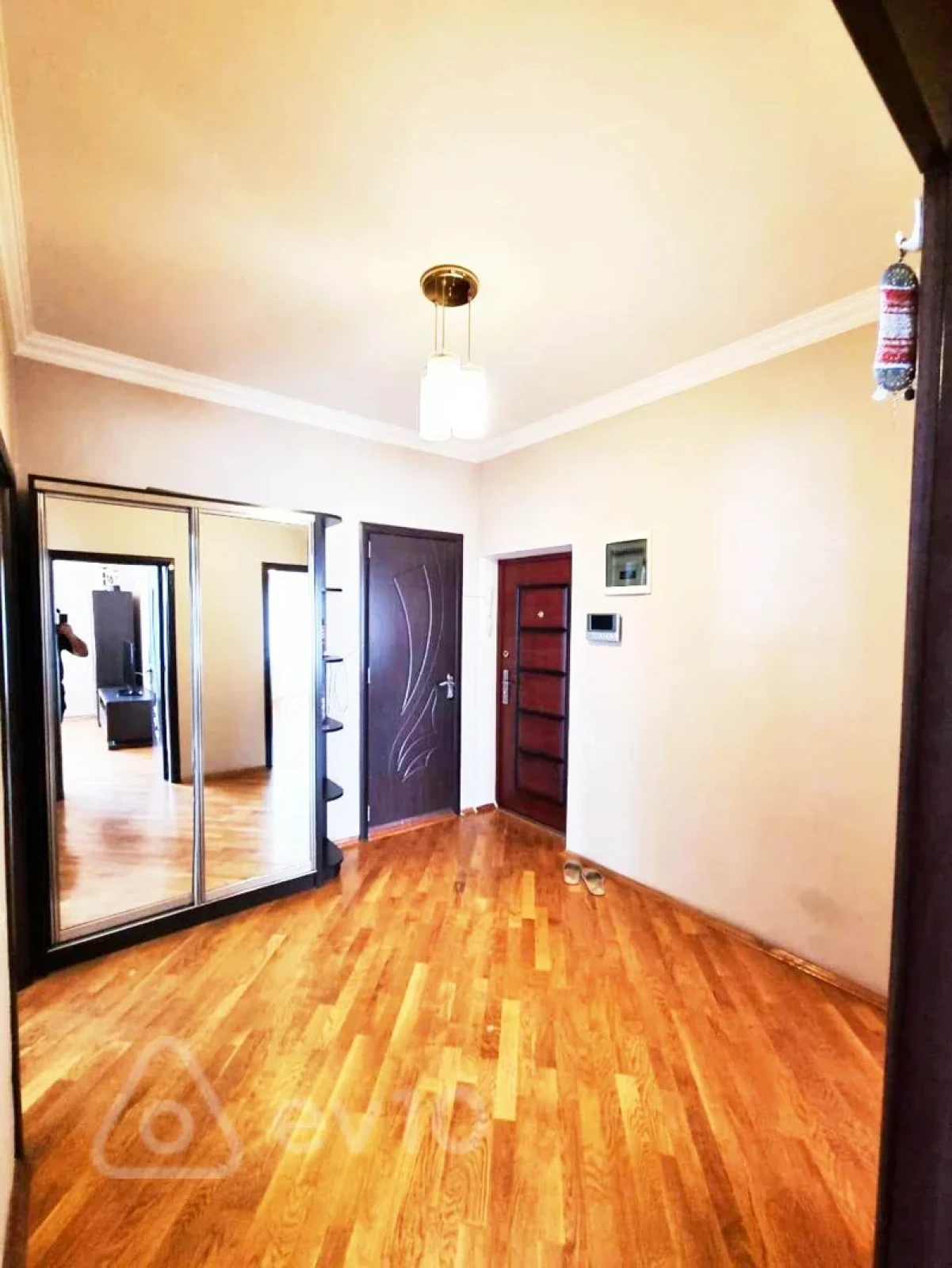 Kirayə verilir 3 otaqlı yeni tikili 110 m²