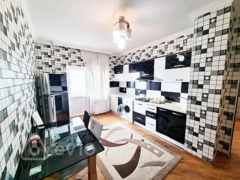 Kirayə verilir 3 otaqlı yeni tikili 110 m²