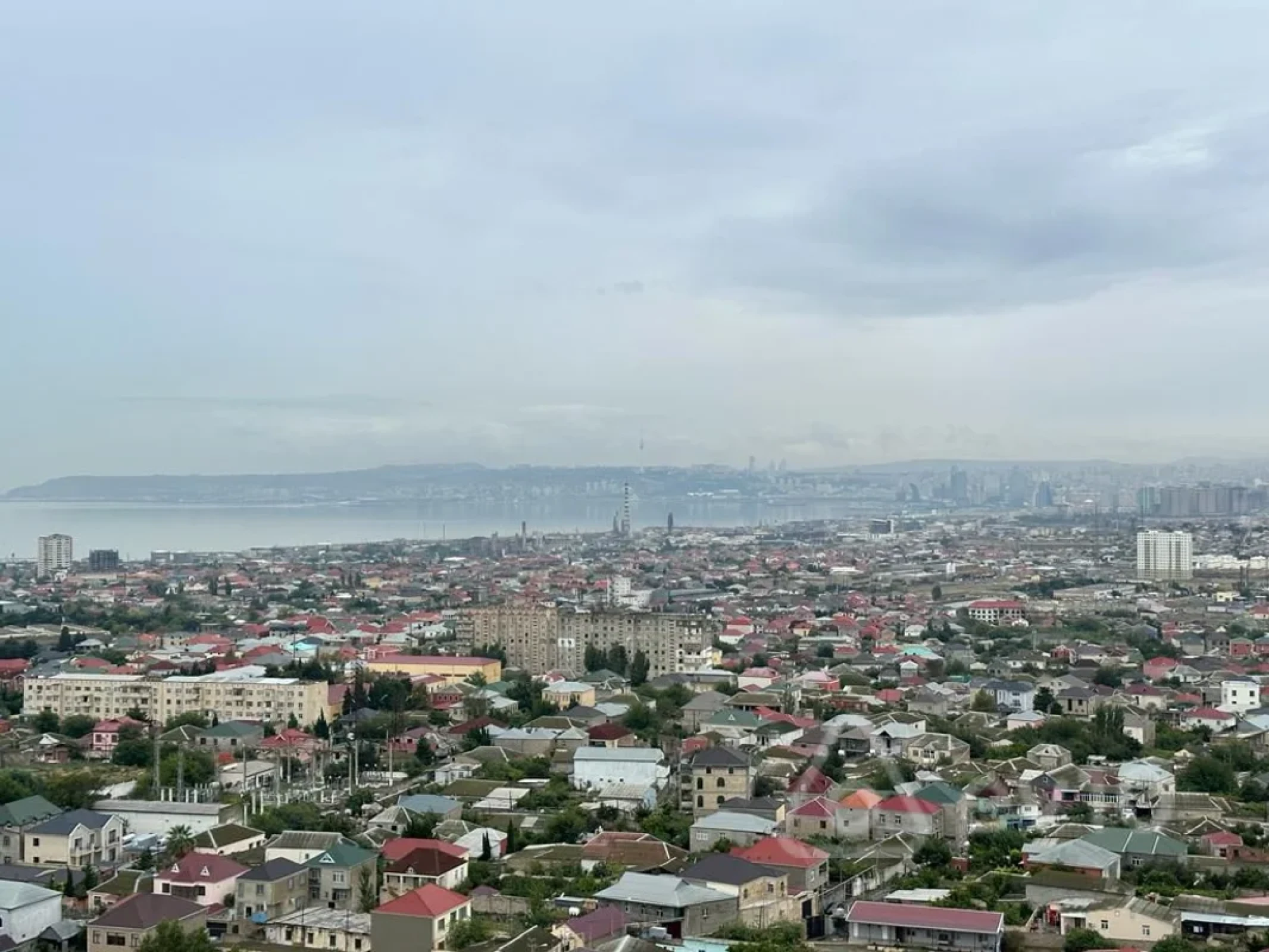 Kirayə verilir 16 otaqlı yeni tikili 80 m²