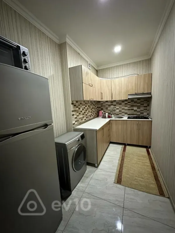 Kirayə verilir 16 otaqlı yeni tikili 80 m²