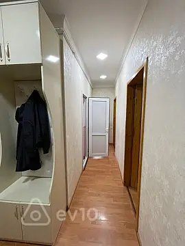 Kirayə verilir 3 otaqlı köhnə tikili 80 m²