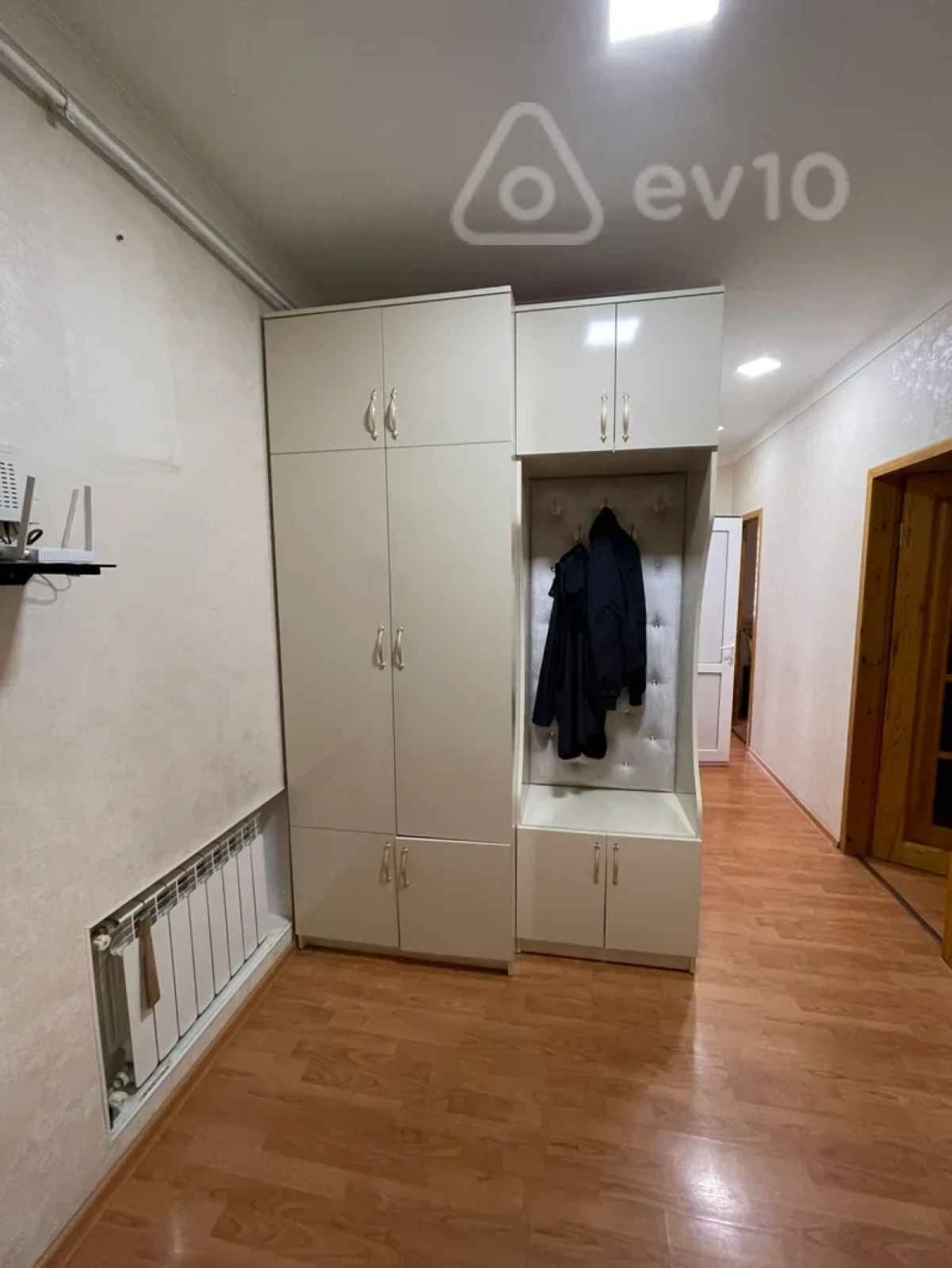 Kirayə verilir 3 otaqlı köhnə tikili 80 m²