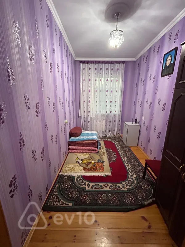Satılır 6 otaqlı həyət evi 170 m²