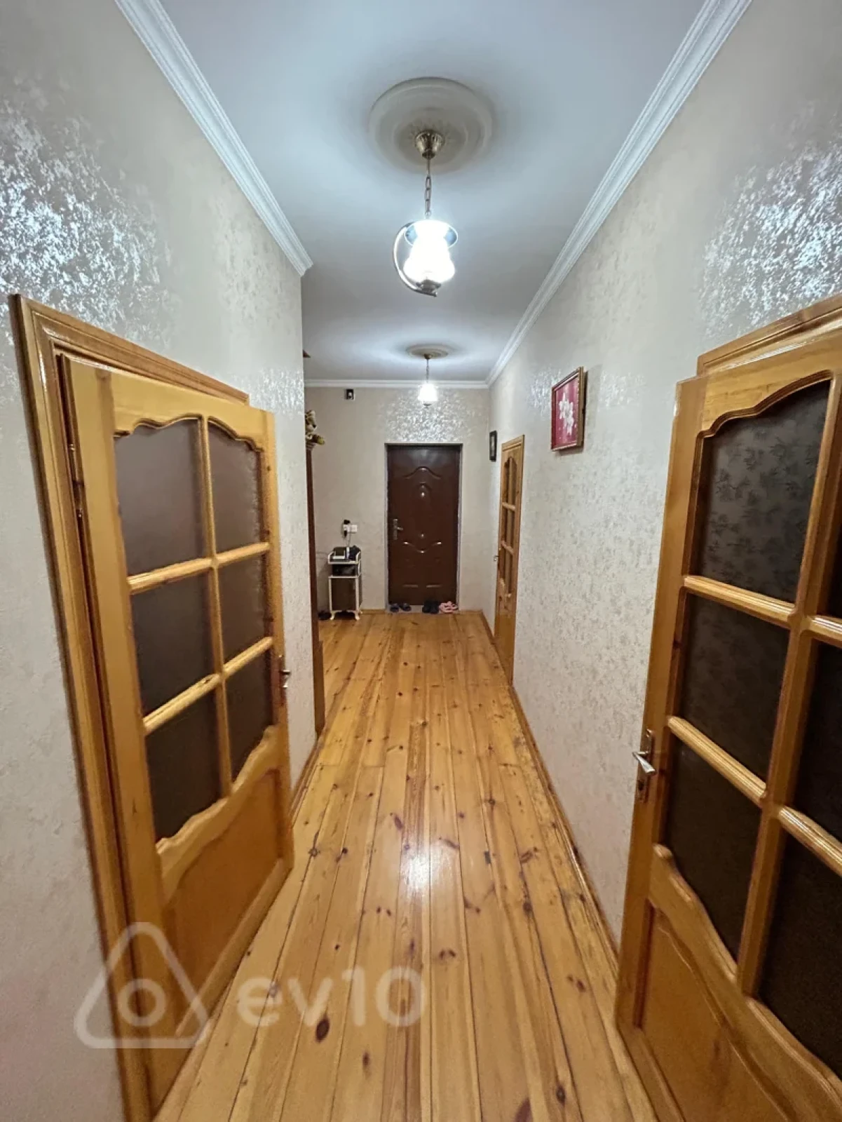 Satılır 6 otaqlı həyət evi 170 m²