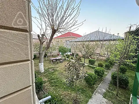 Satılır 6 otaqlı həyət evi 170 m²