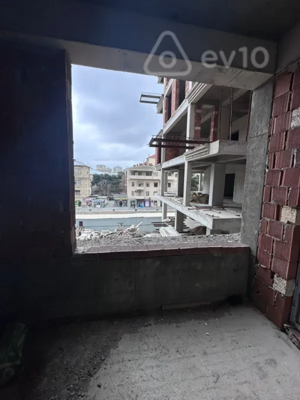 Satılır 3 otaqlı yeni tikili 106 m²