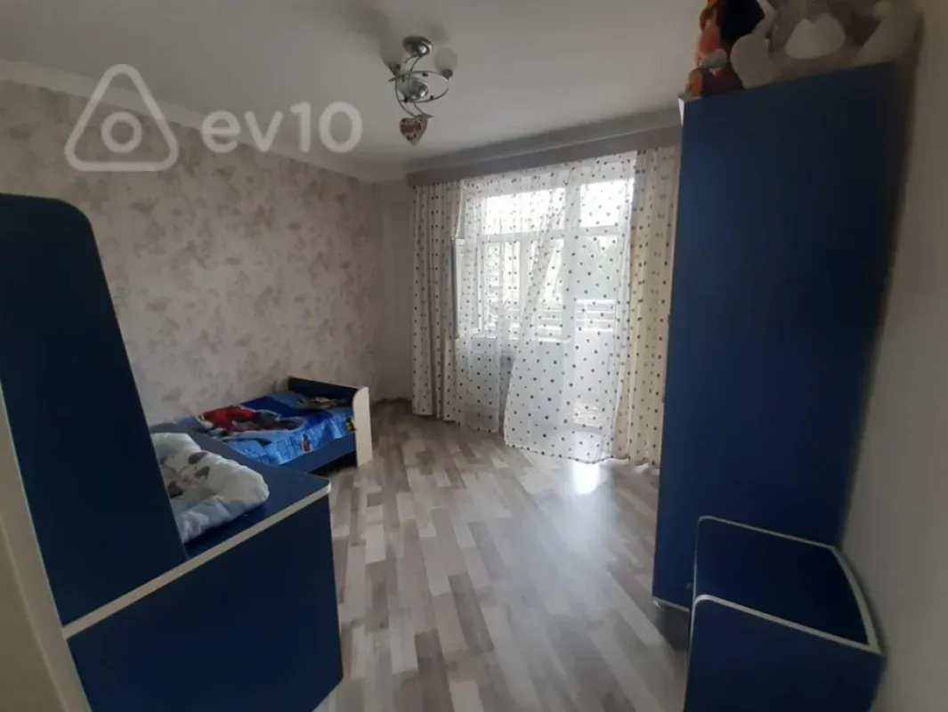 Satılır 3 otaqlı yeni tikili 135 m²