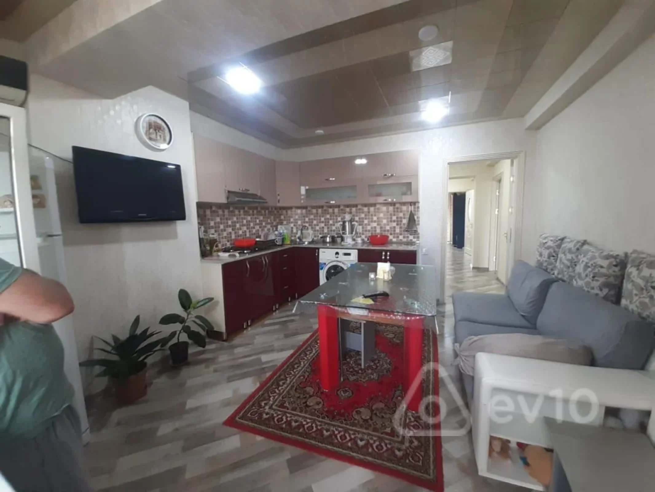 Satılır 3 otaqlı yeni tikili 135 m²