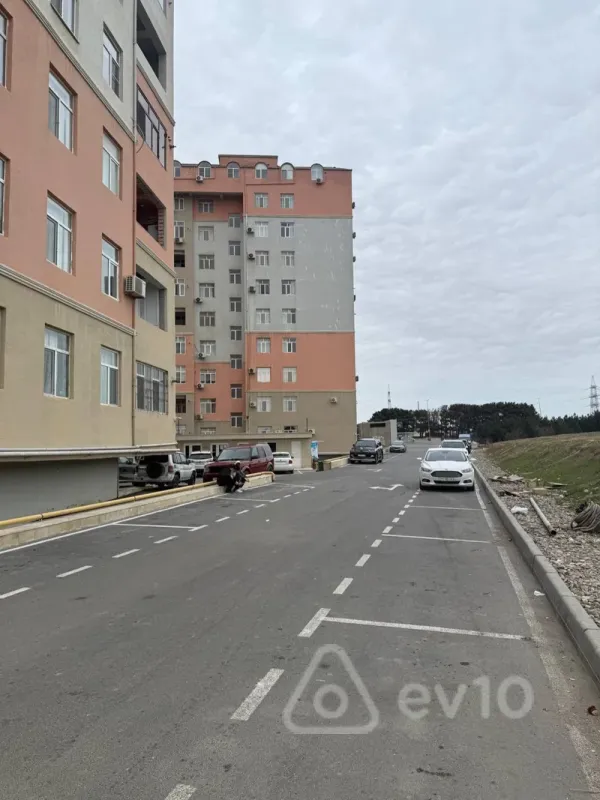 Satılır 2 otaqlı yeni tikili 76 m²