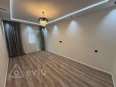 Satılır 2 otaqlı yeni tikili 76 m²