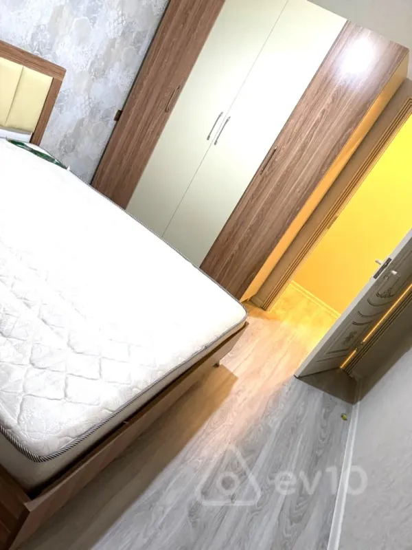 Kirayə verilir 3 otaqlı yeni tikili 90 m²