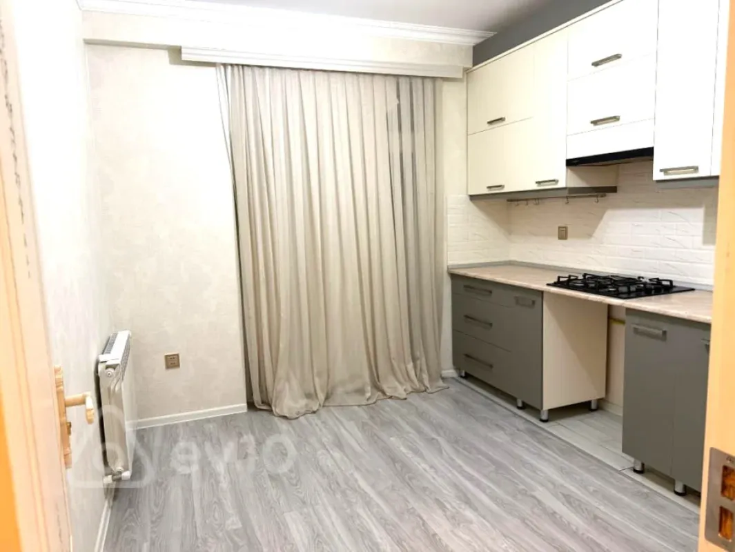 Kirayə verilir 3 otaqlı yeni tikili 90 m²