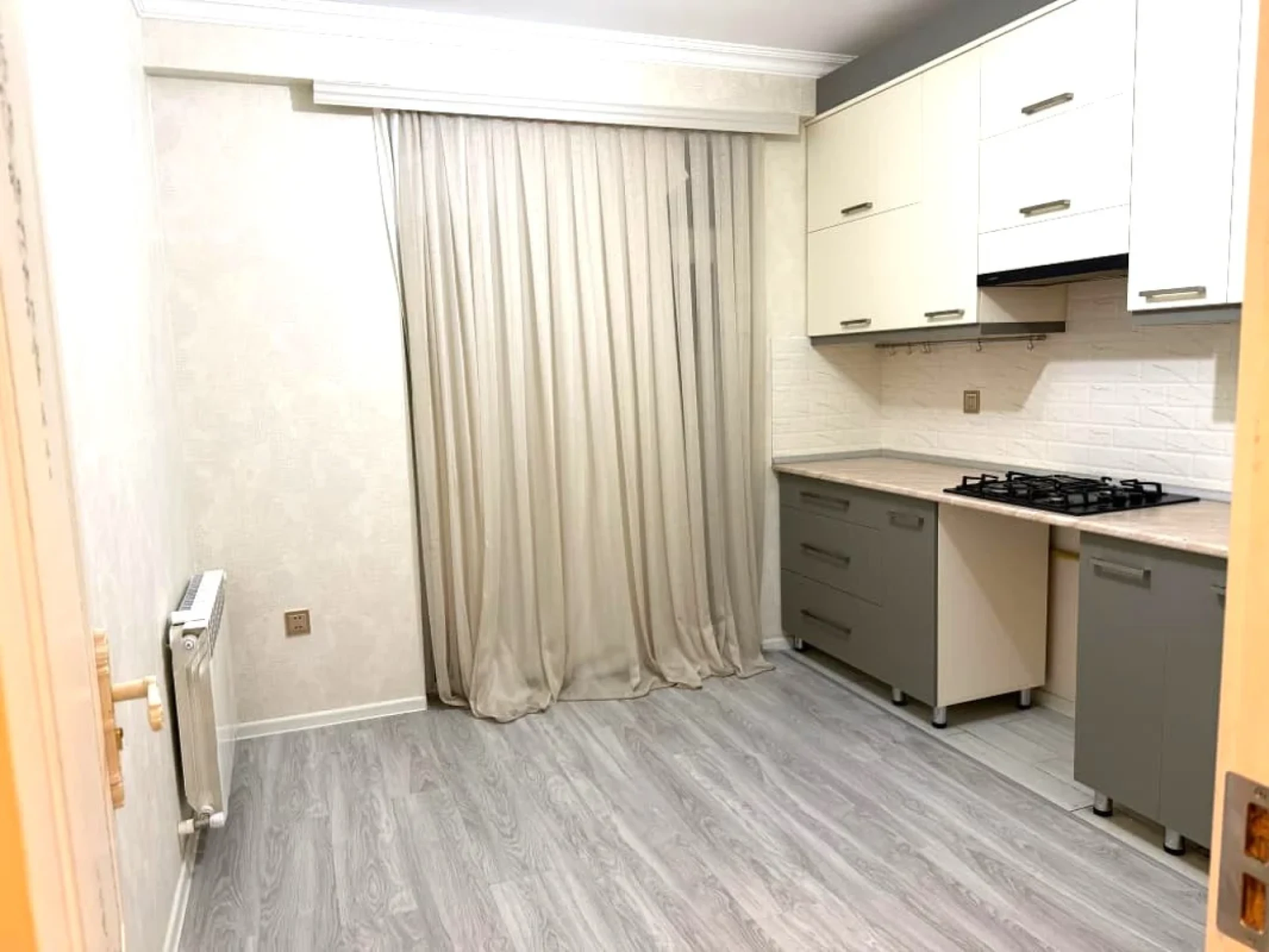 Kirayə verilir 3 otaqlı köhnə tikili 90 m²