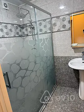 Kirayə verilir 3 otaqlı yeni tikili 90 m²