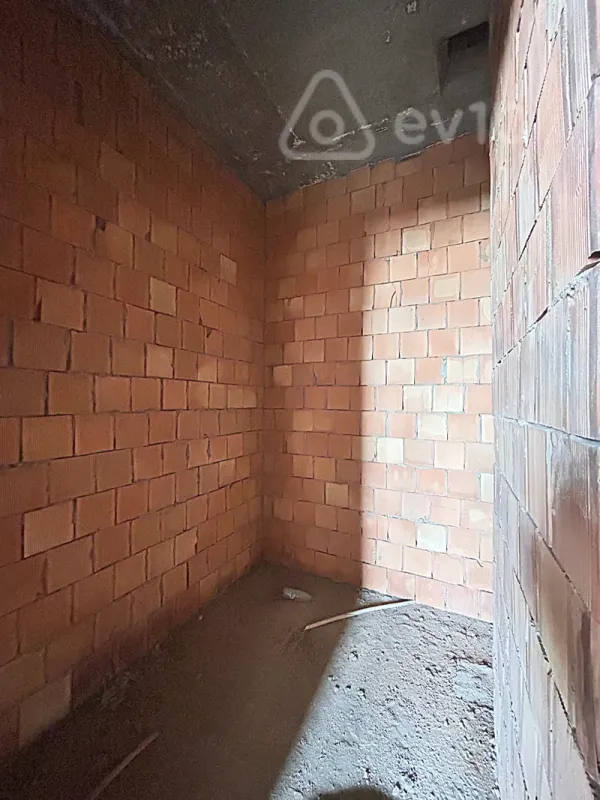 Satılır 2 otaqlı yeni tikili 105 m²