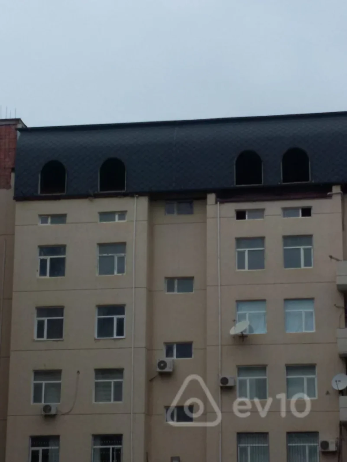 Satılır 6 otaqlı yeni tikili 214 m²