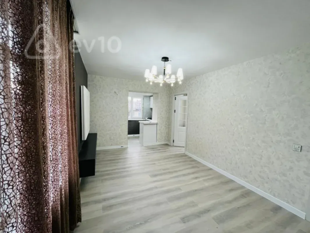 Satılır 2 otaqlı köhnə tikili 35 m²