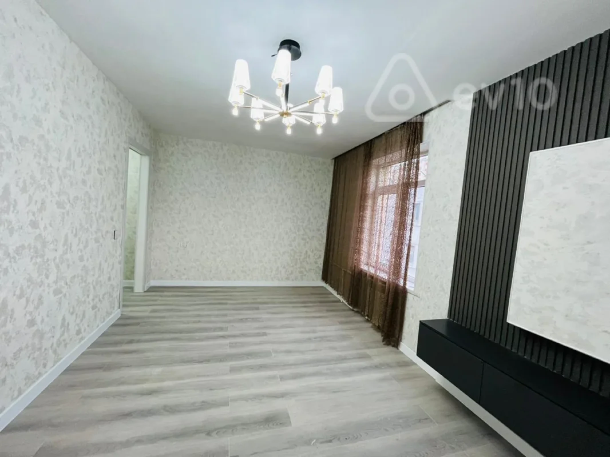 Satılır 2 otaqlı köhnə tikili 35 m²