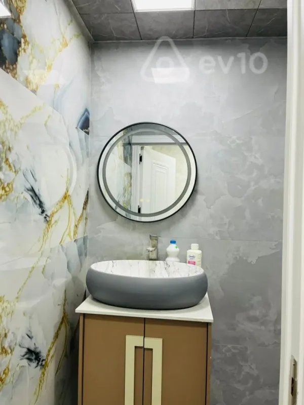 Satılır 2 otaqlı köhnə tikili 35 m²