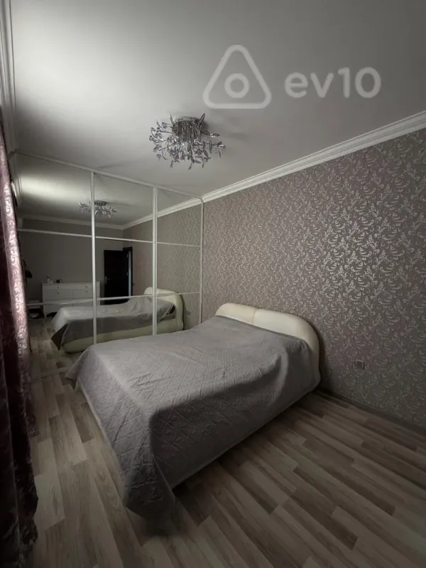 Satılır 3 otaqlı yeni tikili 110 m²