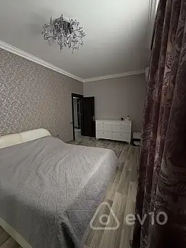 Satılır 3 otaqlı yeni tikili 110 m²