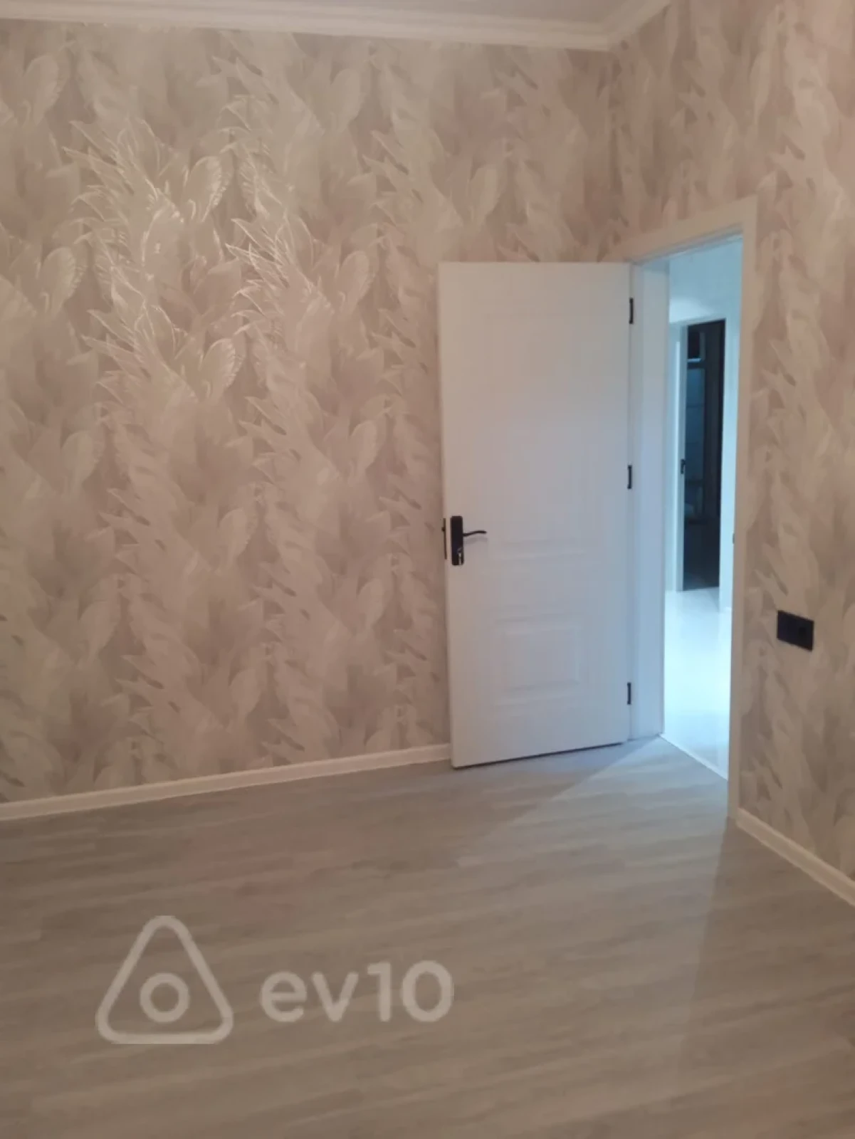 Satılır 4 otaqlı həyət evi 129 m²