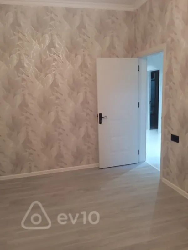 Satılır 4 otaqlı həyət evi 129 m²
