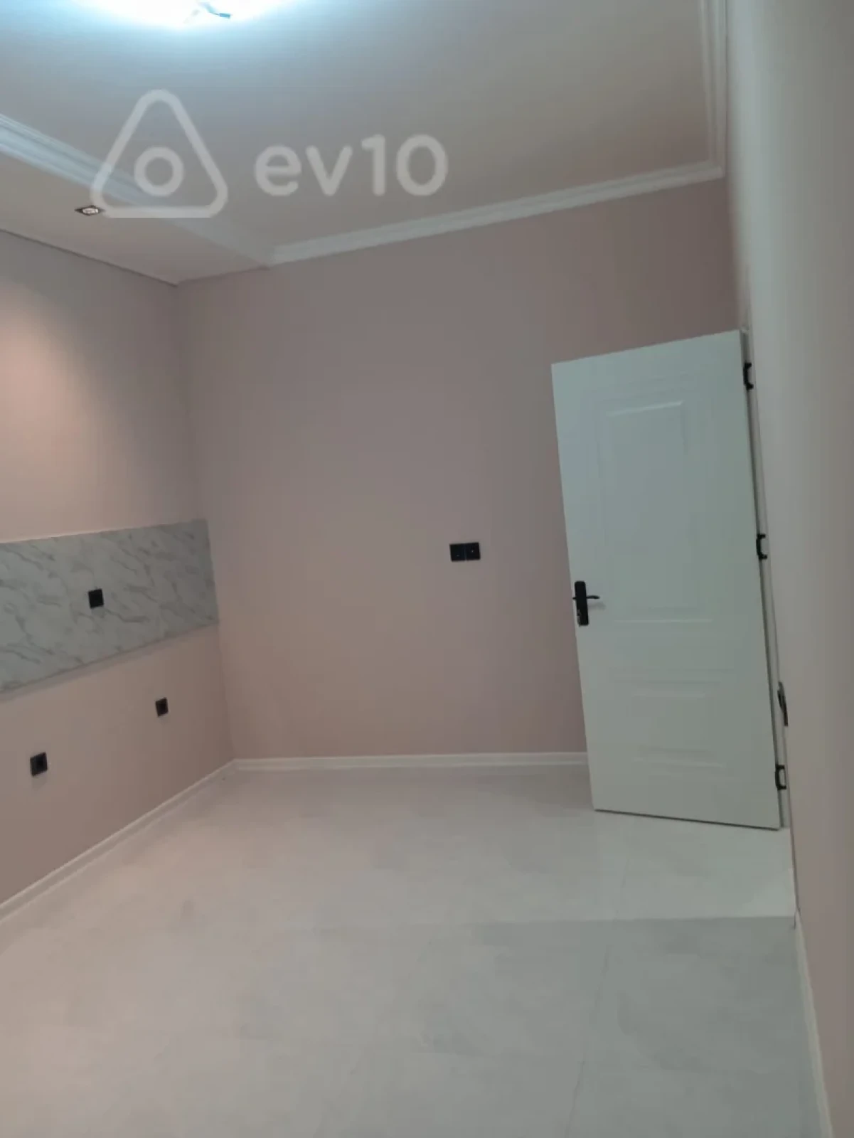 Satılır 4 otaqlı həyət evi 129 m²