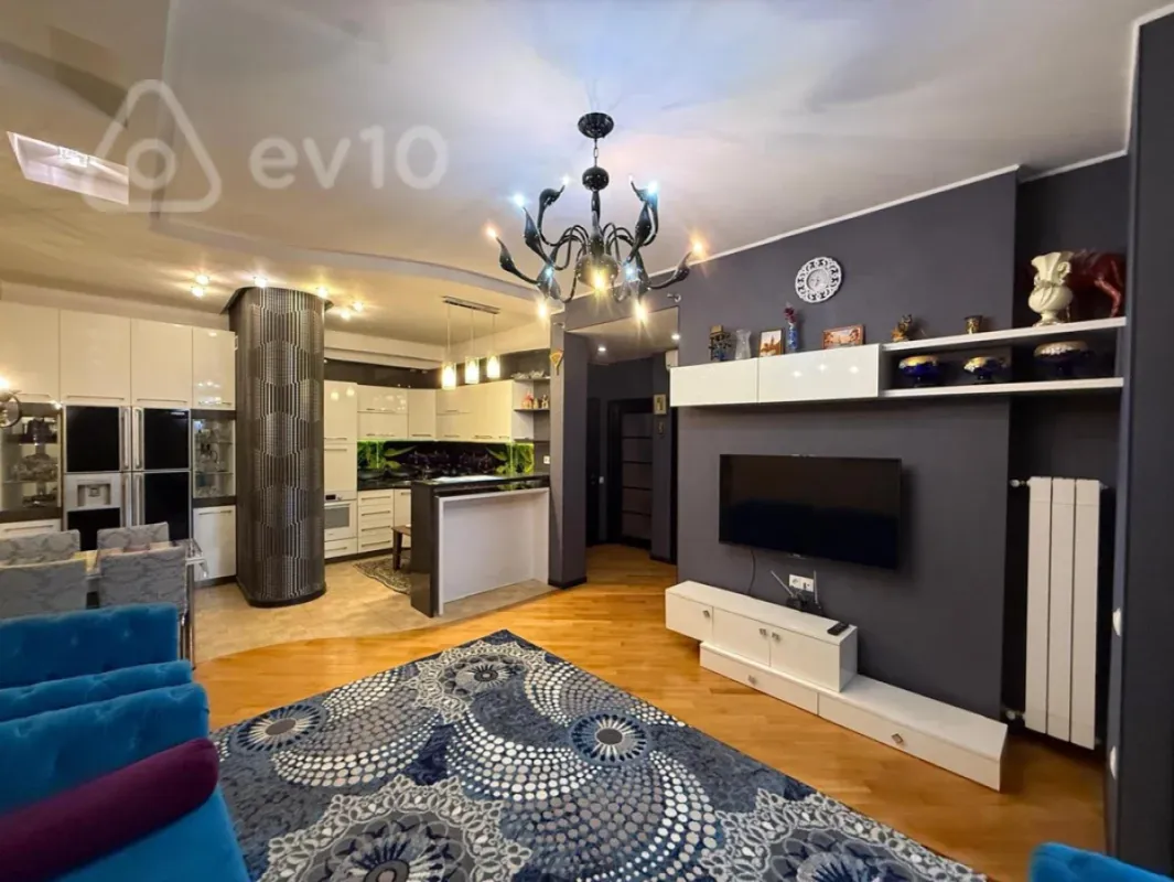 Kirayə verilir 3 otaqlı yeni tikili 90 m²