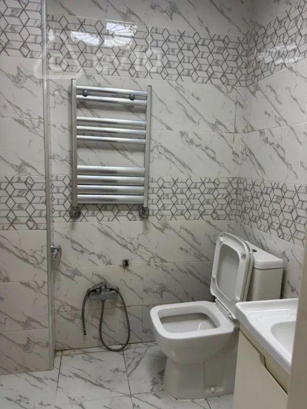 Kirayə verilir 2 otaqlı yeni tikili 60 m²