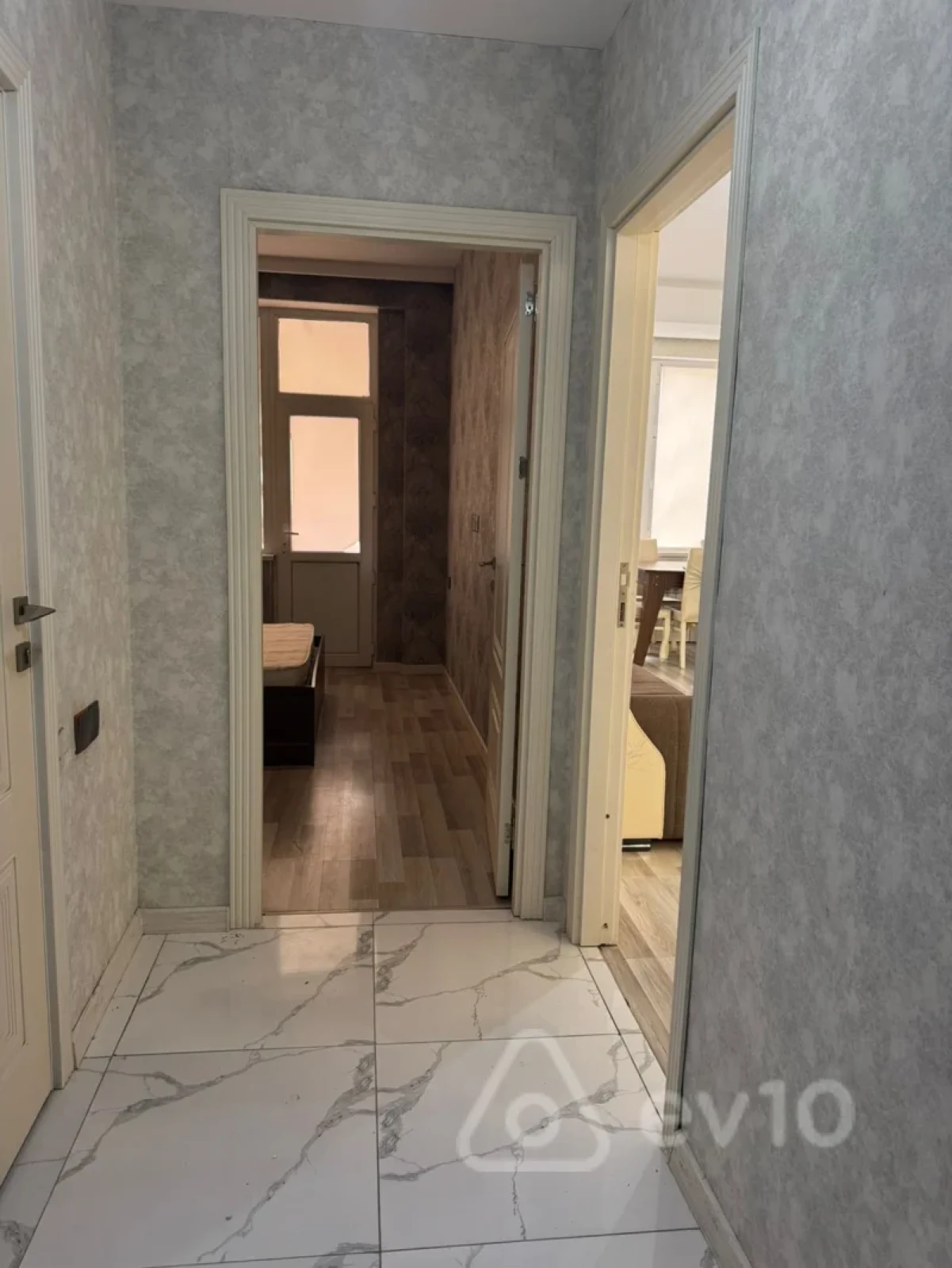 Kirayə verilir 2 otaqlı yeni tikili 60 m²