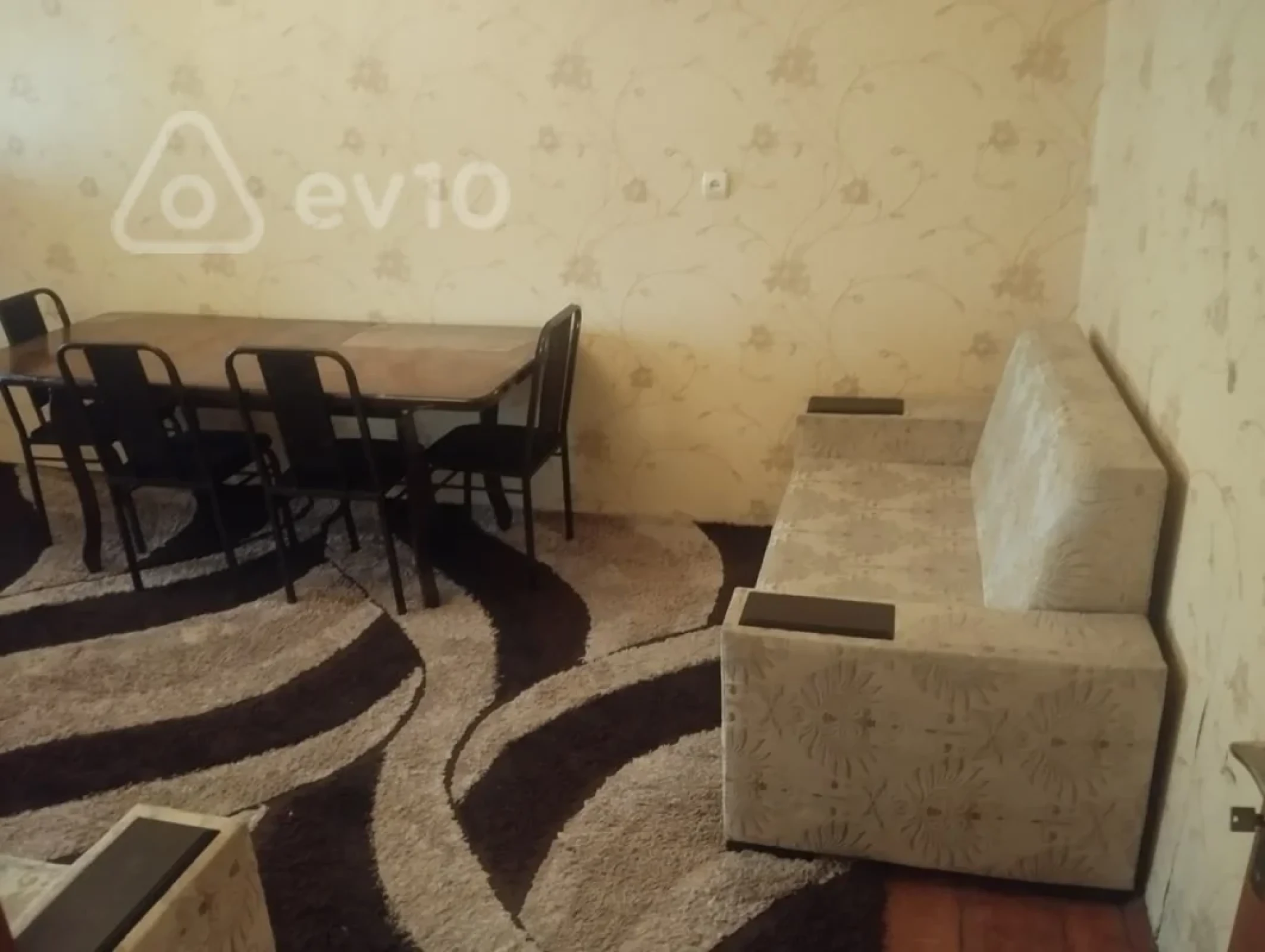 Kirayə verilir 3 otaqlı köhnə tikili 76 m²