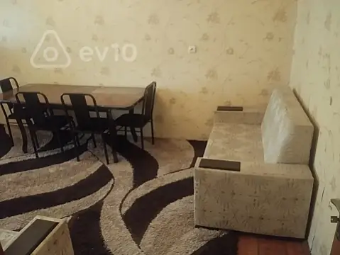 Kirayə verilir 3 otaqlı köhnə tikili 76 m²